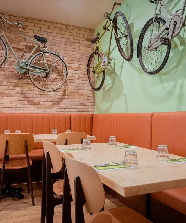 BookNoFees: Restaurante – Ciclostazione Frattini – Rome – Estación de bicicletas Frattini, foto 3