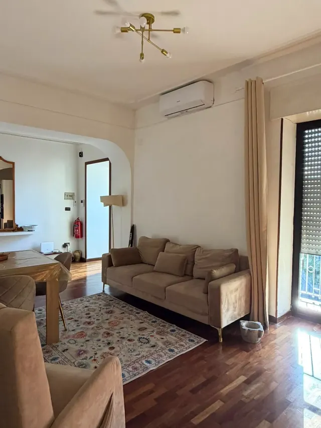 BookNoFees: Elegante apartamento frente al mar con balcón – Castellammare Di Stabia