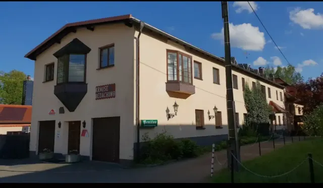 BookNoFees: Habitación individual en una pensión – Schönfeld