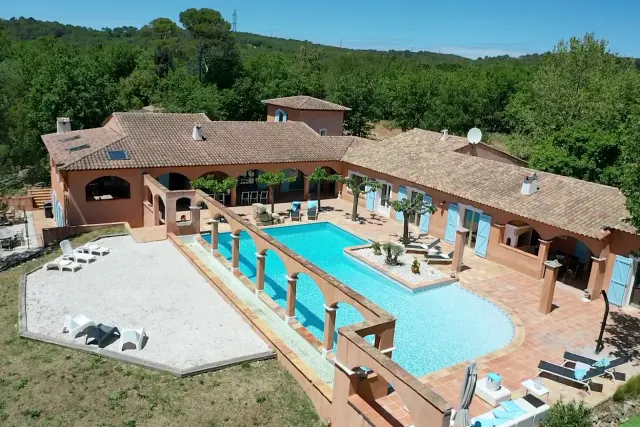 BookNoFees: Les Palmiers – 6 personas, con piscina y aire acondicionado – TRANS-EN-PROVENCE