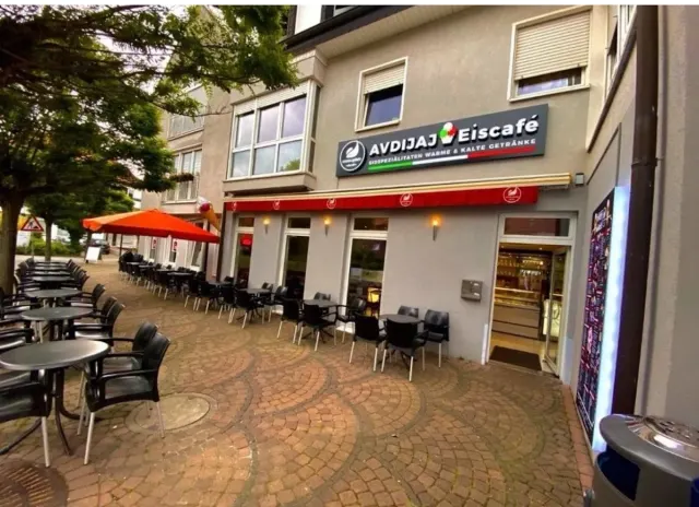 BookNoFees: Restaurante – Eiscafé Crema Gelato – Erwitte – Eiscafé Crema Helados, foto 2