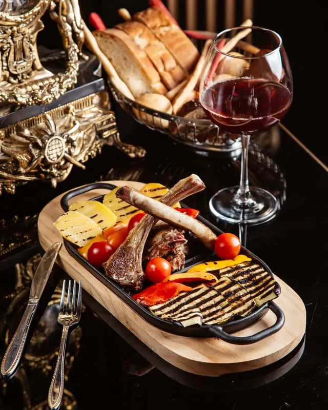BookNoFees: Restaurante – Adamo's Tapas Bar & Restaurant – Berlin – Adamo's Tapas Bar & Restaurant, foto 1