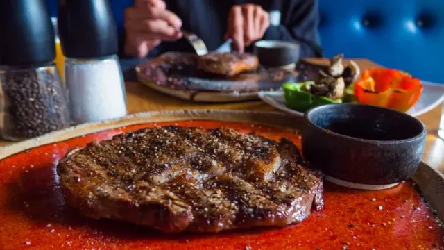 BookNoFees: Restaurante – Beef N' Pepper – Warsaw – Carne con pimientos, foto 3