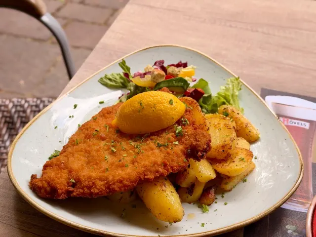 BookNoFees: Restaurante – Hövels Hausbrauerei – Dortmund – Cervecería artesanal Hövel, foto 2