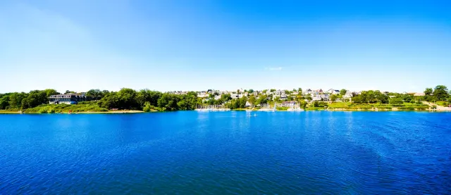 BookNoFees: Apartamento tranquilo con balcón y vistas al lago – Sundern