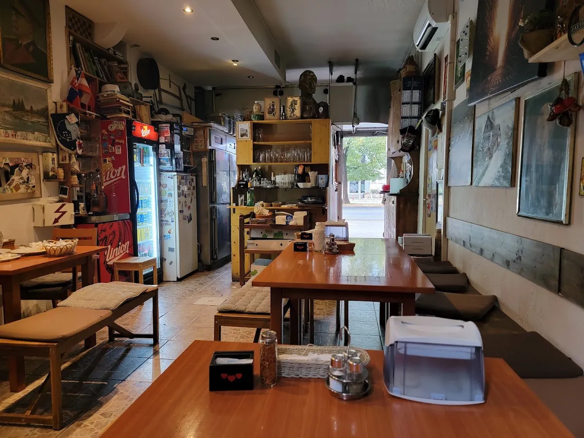 BookNoFees: Restaurante – Leskovački dvor – Ljubljana – La mansión de Leskovac, foto 1