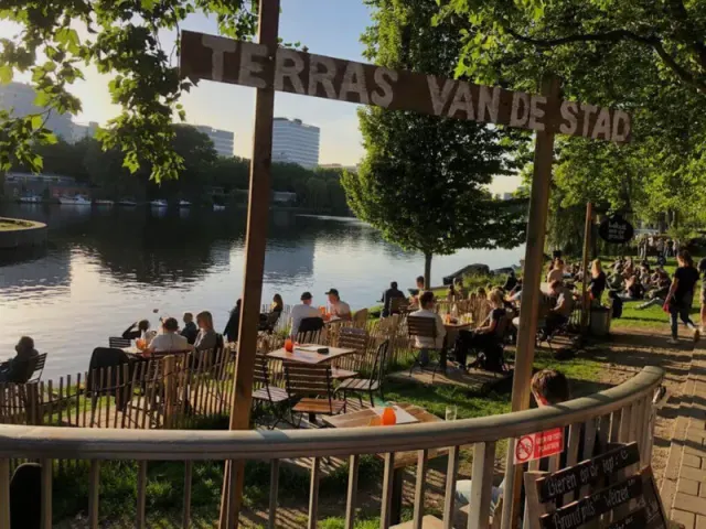 BookNoFees: Restaurante – Lokaal van de Stad – Amsterdam – Local municipal, foto 2