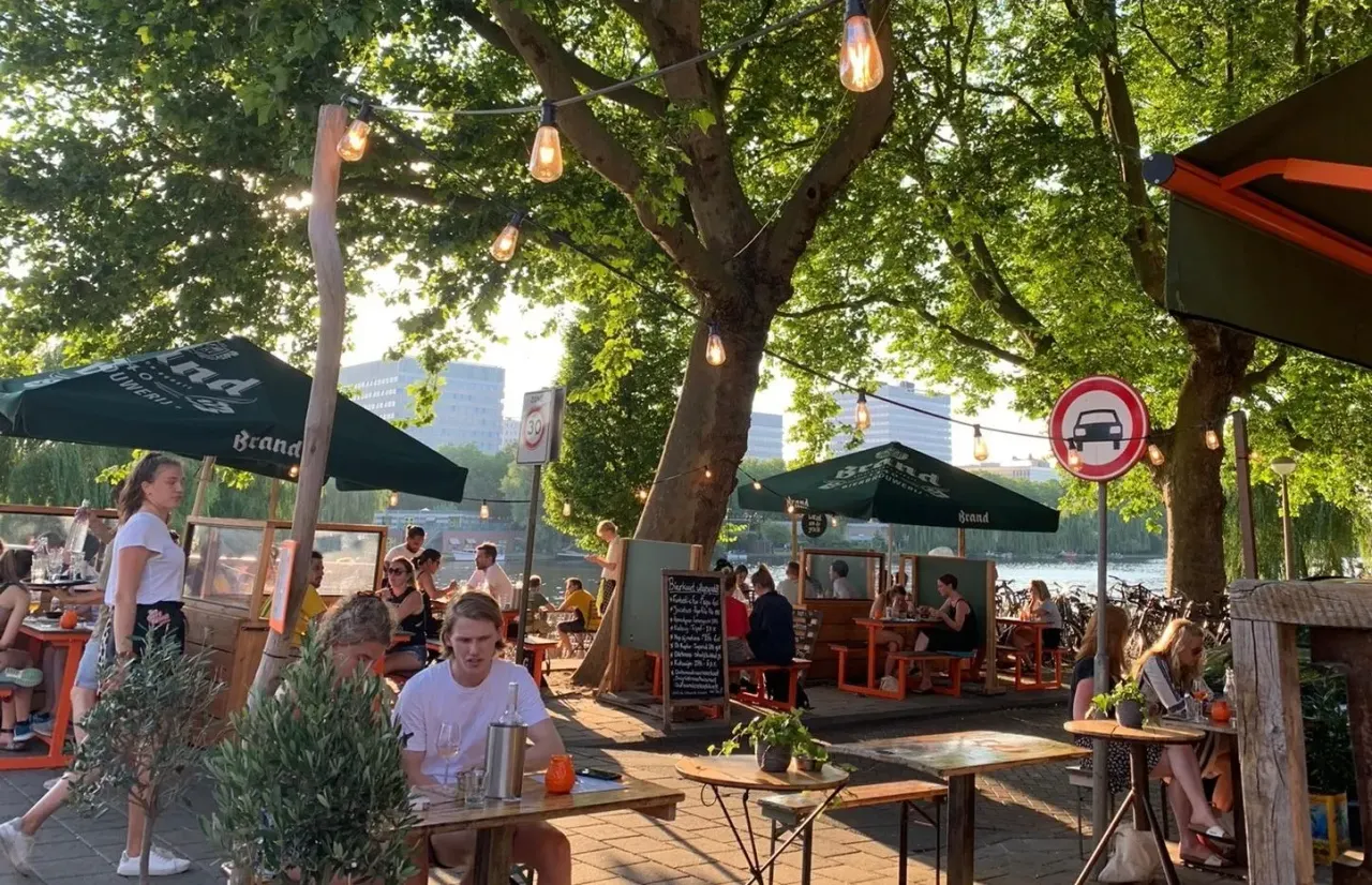 BookNoFees: Restaurante – Lokaal van de Stad – Amsterdam – Local municipal, foto 1