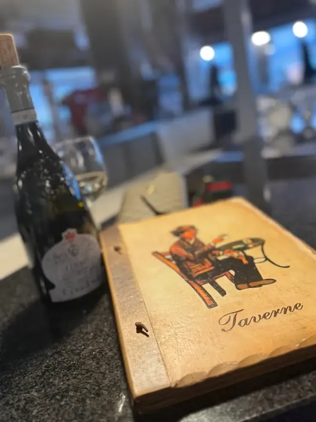 BookNoFees: Restaurante – Nico's Taverne – Recklinghausen – La taberna de Nico, foto 2