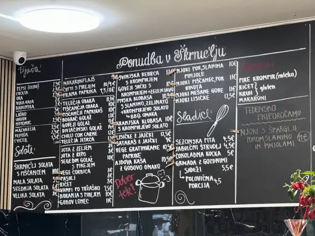 BookNoFees: Restaurante – Škrnic'lj – Ljubljana – Škrnic'lj, foto 2