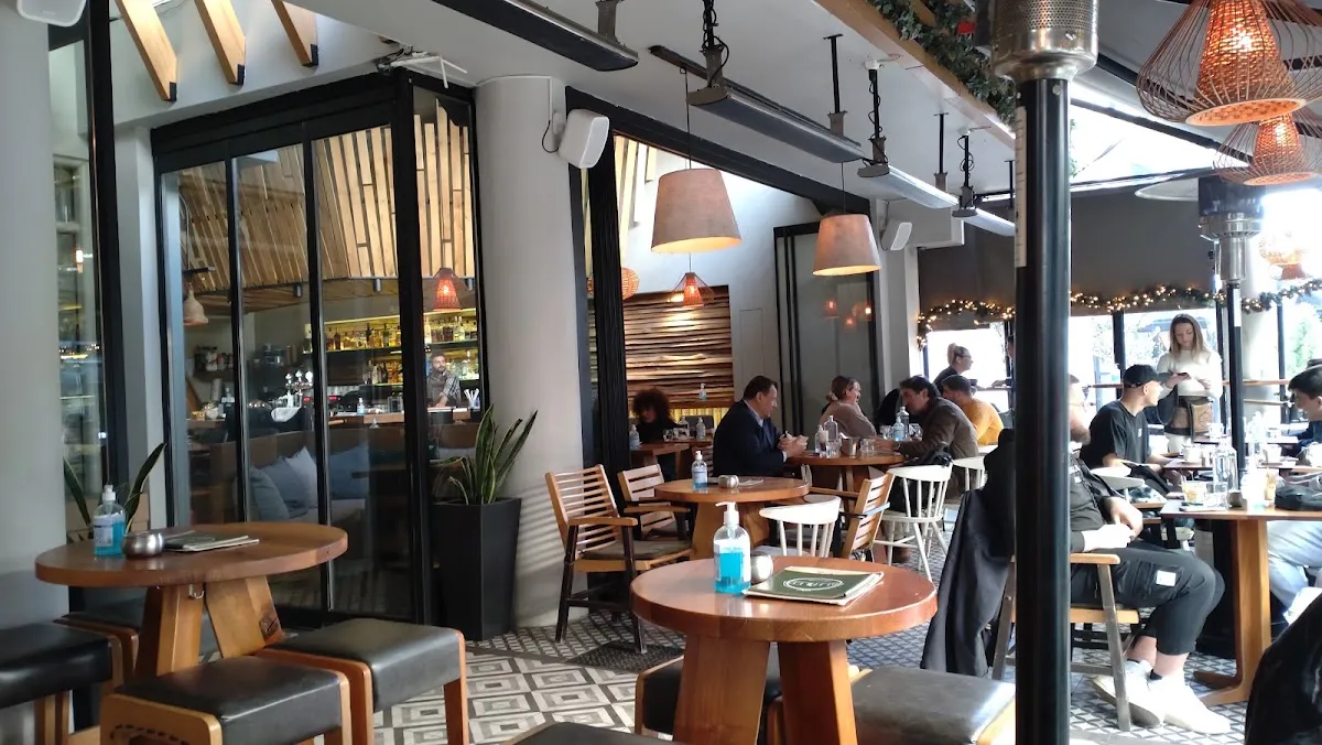 BookNoFees: Cafetería – Butler – Athens – Butler, foto 1