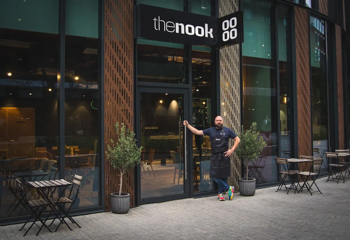 BookNoFees: Cafetería – The Nook – Bratislava – The Nook, foto 1