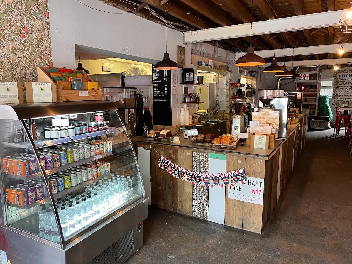 BookNoFees: Cafetería – Blighty India Cafe – London – Café Blighty India, foto 1