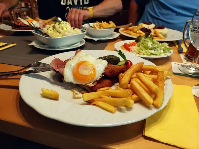 BookNoFees: Restaurante – Hotel-Gasthof Siebel – Hilchenbach – Hotel-Gasthof Siebel, foto 3