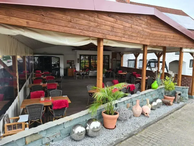 BookNoFees: Restaurante – Zur Soester Börde – Soest – Sobre la llanura de Soest, foto 3