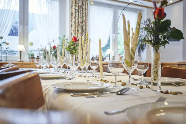 BookNoFees: Restaurante – Hotel Haus Rameil – Lennestadt – Hotel Haus Rameil, foto 2