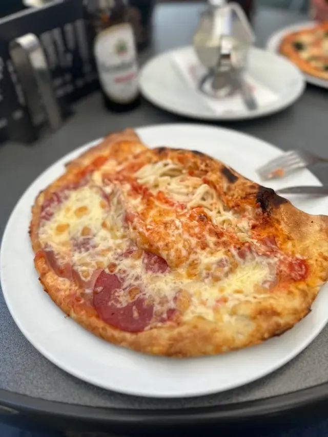 BookNoFees: Restaurante – Pizzeria Covaccino – Brilon – Pizzería Covaccino, foto 2