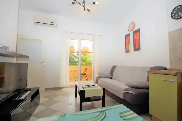BookNoFees: alquiler vacacional en Fažana – Apartamento de vacaciones «Nata», muy bien cuidado y cerca de la playa