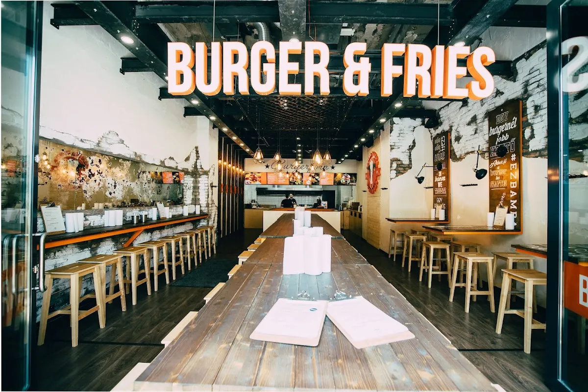 BookNoFees: Restaurante – Bamba Marha – Budapest – No sueltes a Marha, foto 1