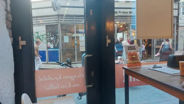 BookNoFees: Restaurante – Bamba Marha – Budapest – No sueltes a Marha, foto 2