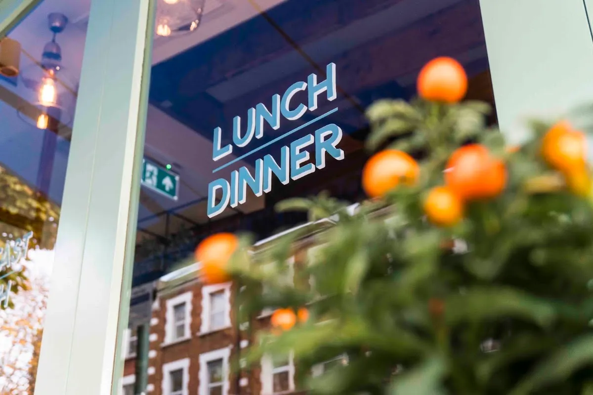 BookNoFees: Cafetería – Bob's Cafe – London – Café de Bob, foto 1