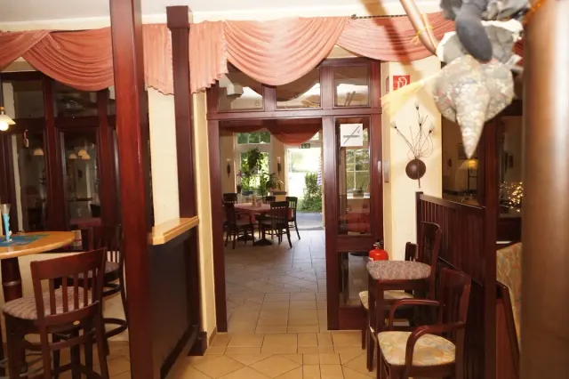 BookNoFees: Restaurante – SchwarzBrenner – Marsberg – SchwarzBrenner, foto 3