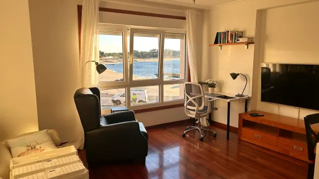 BookNoFees: Apartamento espacioso y tranquilo con vistas al mar – Ribeira