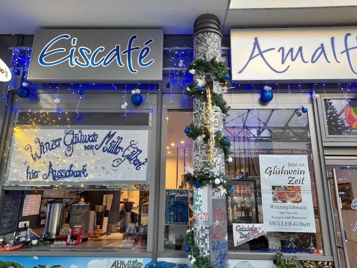 BookNoFees: Restaurante – Eiscafé Amalfi – Siegen – Cafetería Amalfi, foto 1