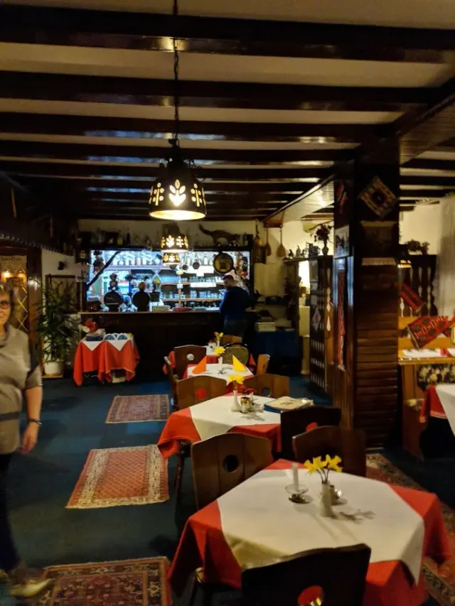 BookNoFees: Restaurante – Balkan Restaurant Haus Kristen – Geseke – Restaurante balcánico Haus Kristen, foto 3