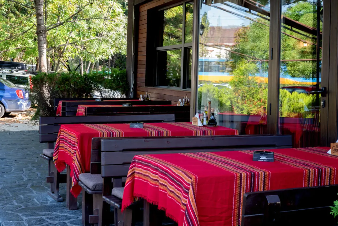 BookNoFees: Restaurante – Мамин Кольо 2 – Sofia – El Kolyo de mamá 2, foto 1