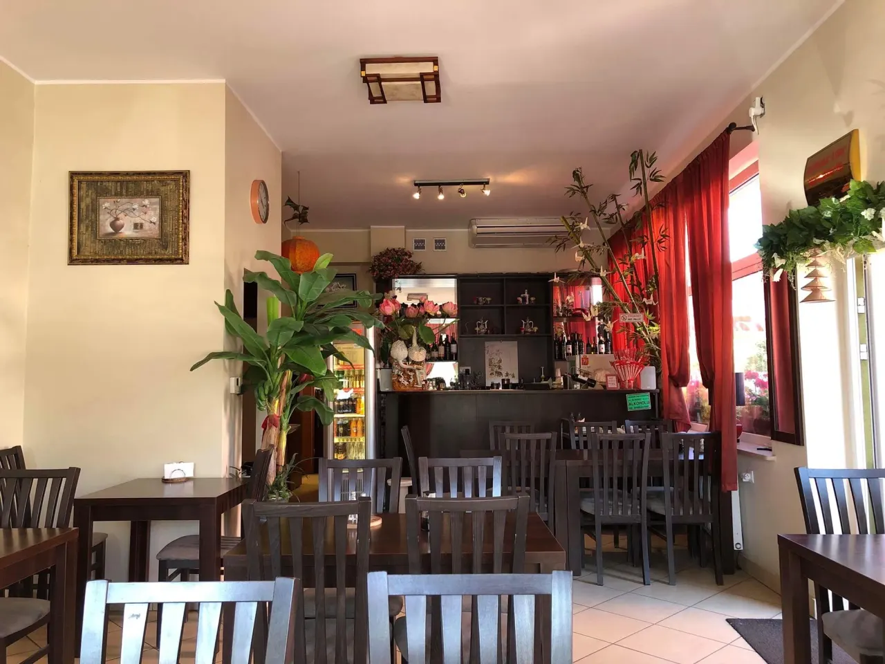BookNoFees: Restaurante – A Chau – Warsaw – Y cerrar, foto 1