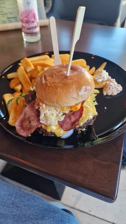 BookNoFees: Restaurante – 3MO-Burger – Medebach – 3MO-Burger, foto 1