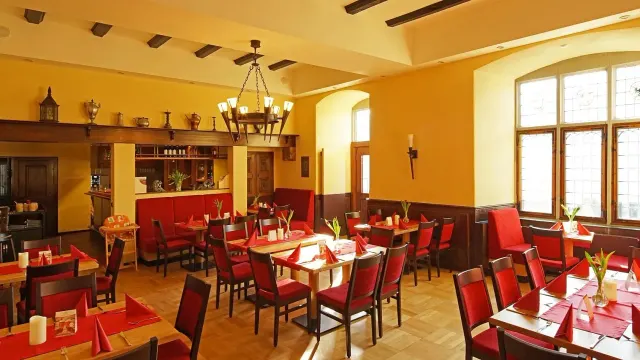 BookNoFees: Restaurante – Burgrestaurant Altena – Altena – Restaurante Burgrestaurant Altena, foto 2