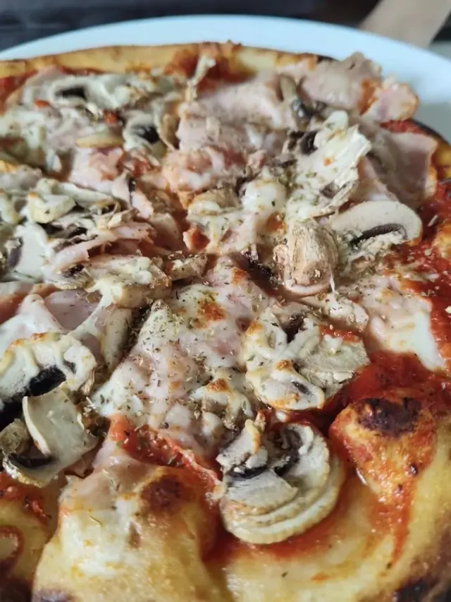 BookNoFees: Restaurante – RiZz Pizza & Pasta Bar – Belgrade – RiZz Pizza & Pasta Bar, foto 3