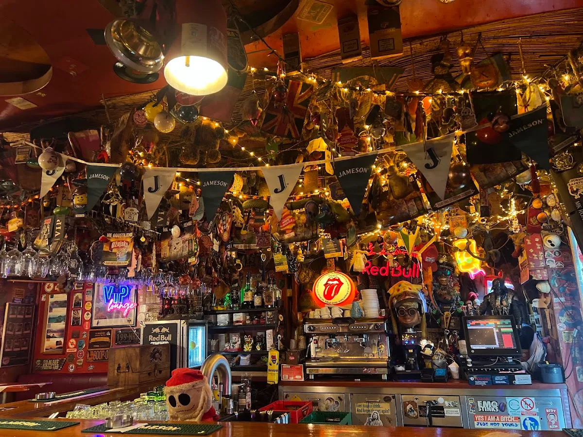 BookNoFees: Cafetería – Alcatraz – Zagreb – Alcatraz, foto 1