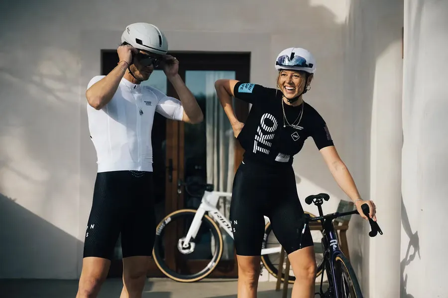 BookNoFees: Cafetería – Steel Cyclewear & Coffeeshop – Paris – Steel Cyclewear y cafetería, foto 1