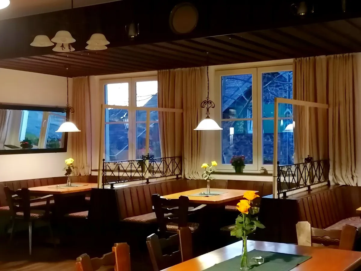 BookNoFees: Restaurante – Zur guten Quelle – Ennepetal – A la fuente de calidad, foto 1