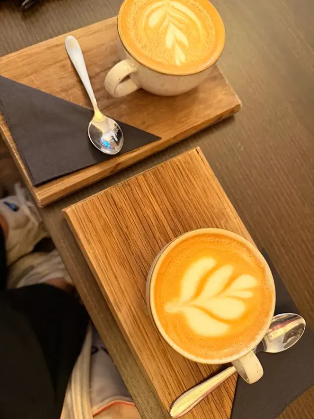 BookNoFees: Cafetería – Mind The Step – Dublin – Cuidado con el escalón, foto 2