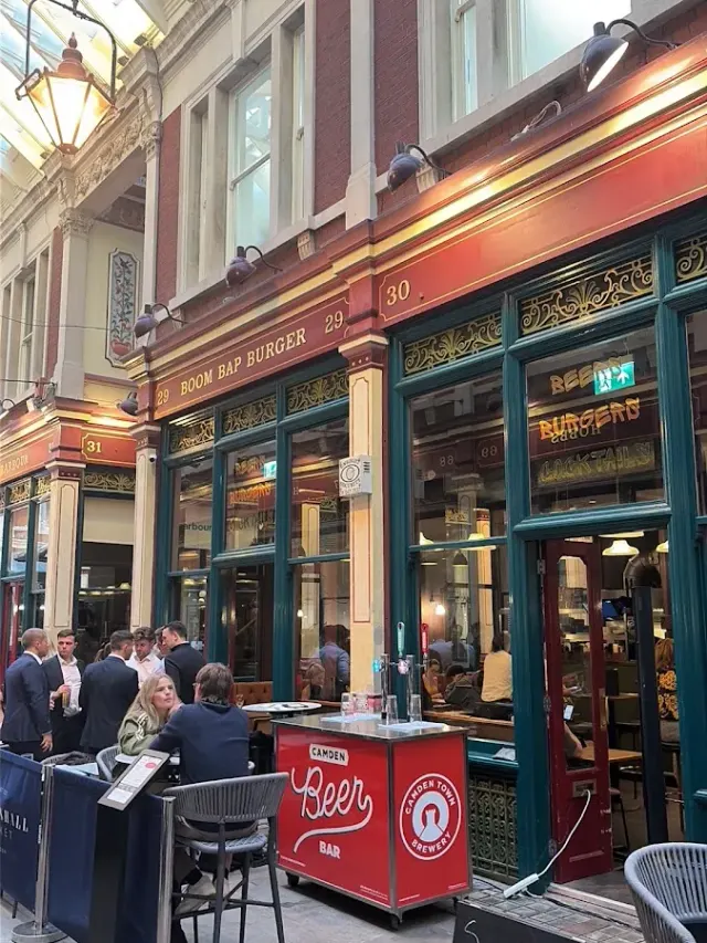 BookNoFees: Bar de tapas – Boom Bap Burger – London – Boom Bap Burger, foto 2
