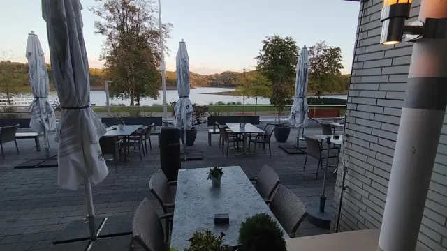 BookNoFees: Restaurante – See-Terrassen Gaststätte Restaurant – Olpe – Restaurante «See-Terrassen», foto 3