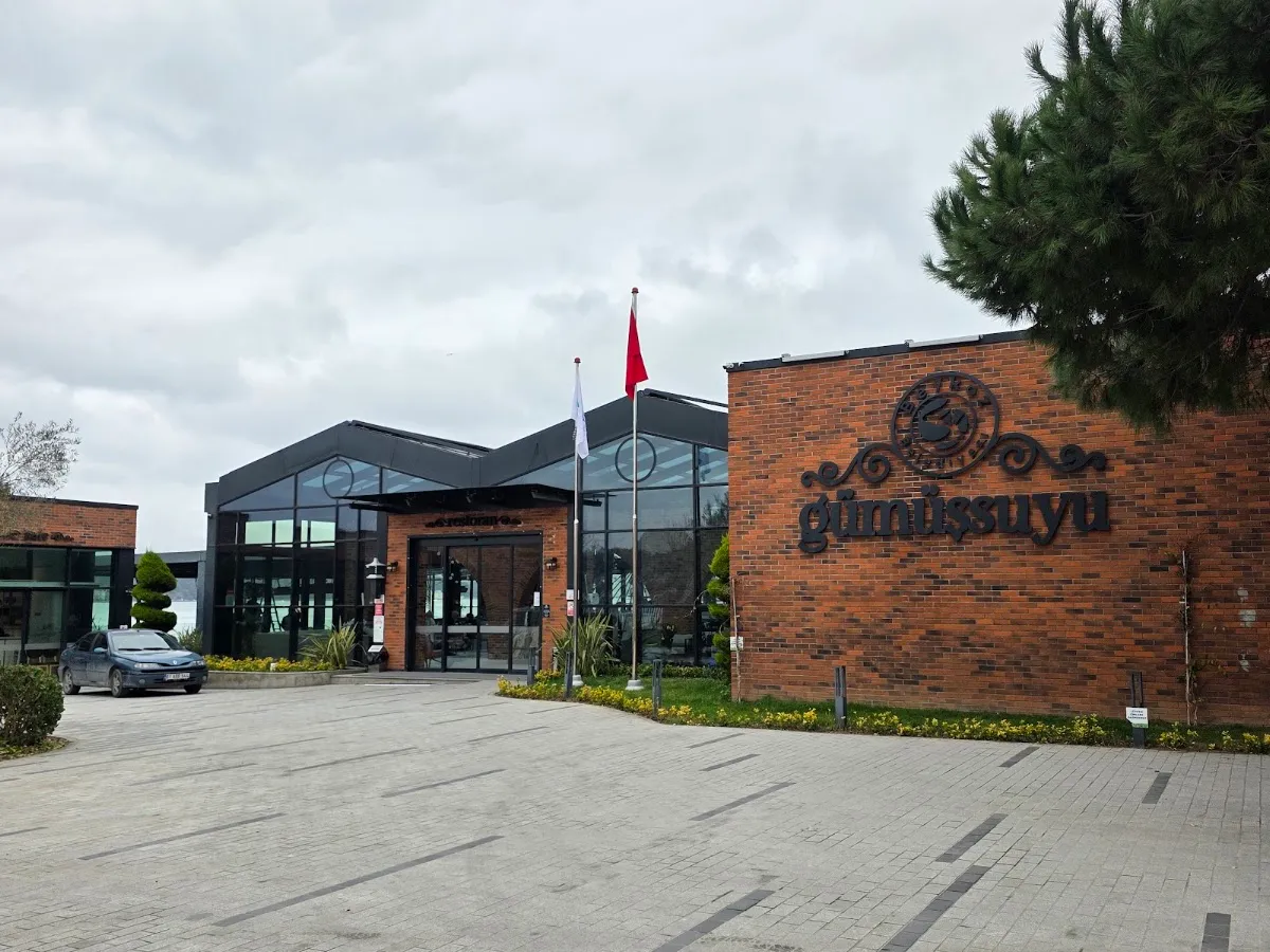 BookNoFees: Restaurante – BEYKOZ BELEDİYESİ GÜMÜŞSUYU KENT LOKANTASI – Istanbul – AYUNTAMIENTO DE BEYKOZ - COMEDOR MUNICIPAL DE GÜMÜŞSUYU, foto 1