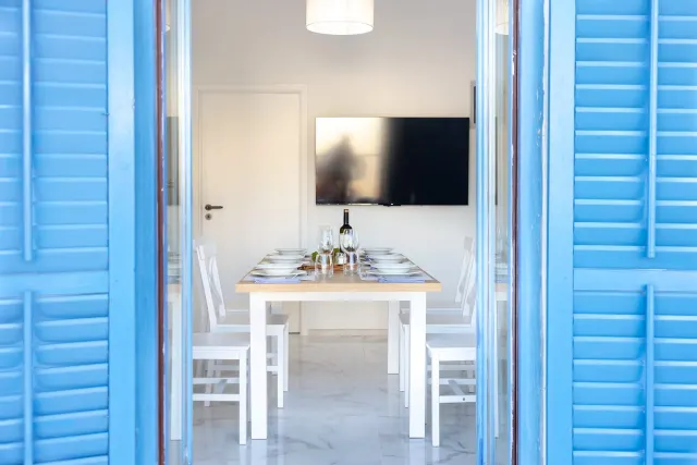 BookNoFees: Elegante ático en Veruda con tres dormitorios y tres baños, además de una preciosa terraza – Pula