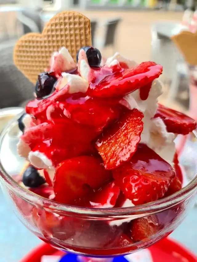 BookNoFees: Restaurante – Cortina Eiscafe – Herne – Cortina Eiscafé, foto 2