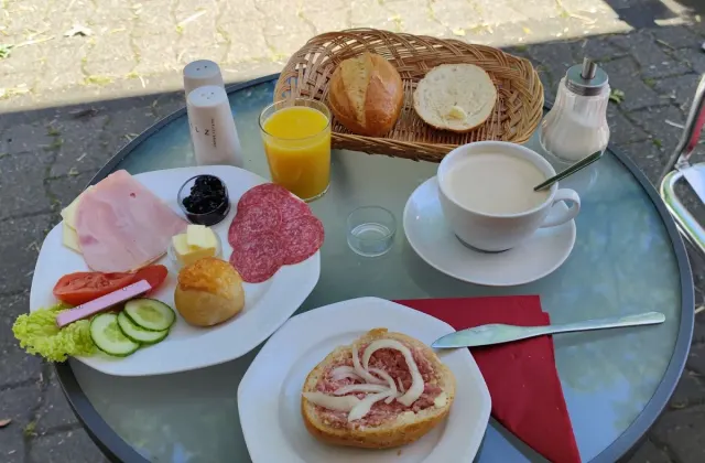 BookNoFees: Panadería – Schmidt Backwaren & Café – Fröndenberg – Schmidt Panadería y Cafetería, foto 2