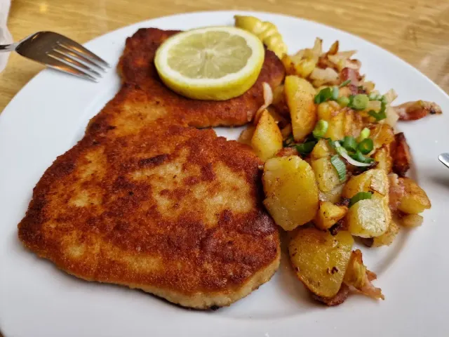 BookNoFees: Bar de tapas – Huberta-Grill – Brilon – Huberta-Grill, foto 3