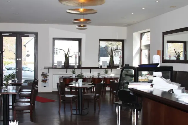 BookNoFees: Cafetería – Schlossberg Café Freudenberg – Freudenberg – Café Freudenberg en Schlossberg, foto 3
