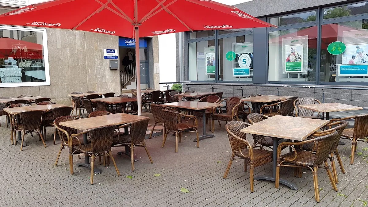 BookNoFees: Restaurante – Etna Pizzeria – Wenden – Pizzería Etna, foto 1