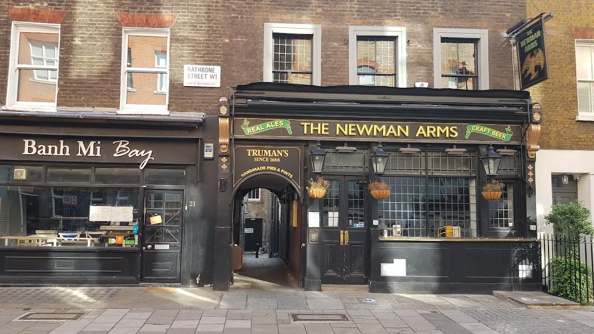 BookNoFees: Bar de tapas – Banh Mi Bay – London – Banh Mi Bay, foto 1
