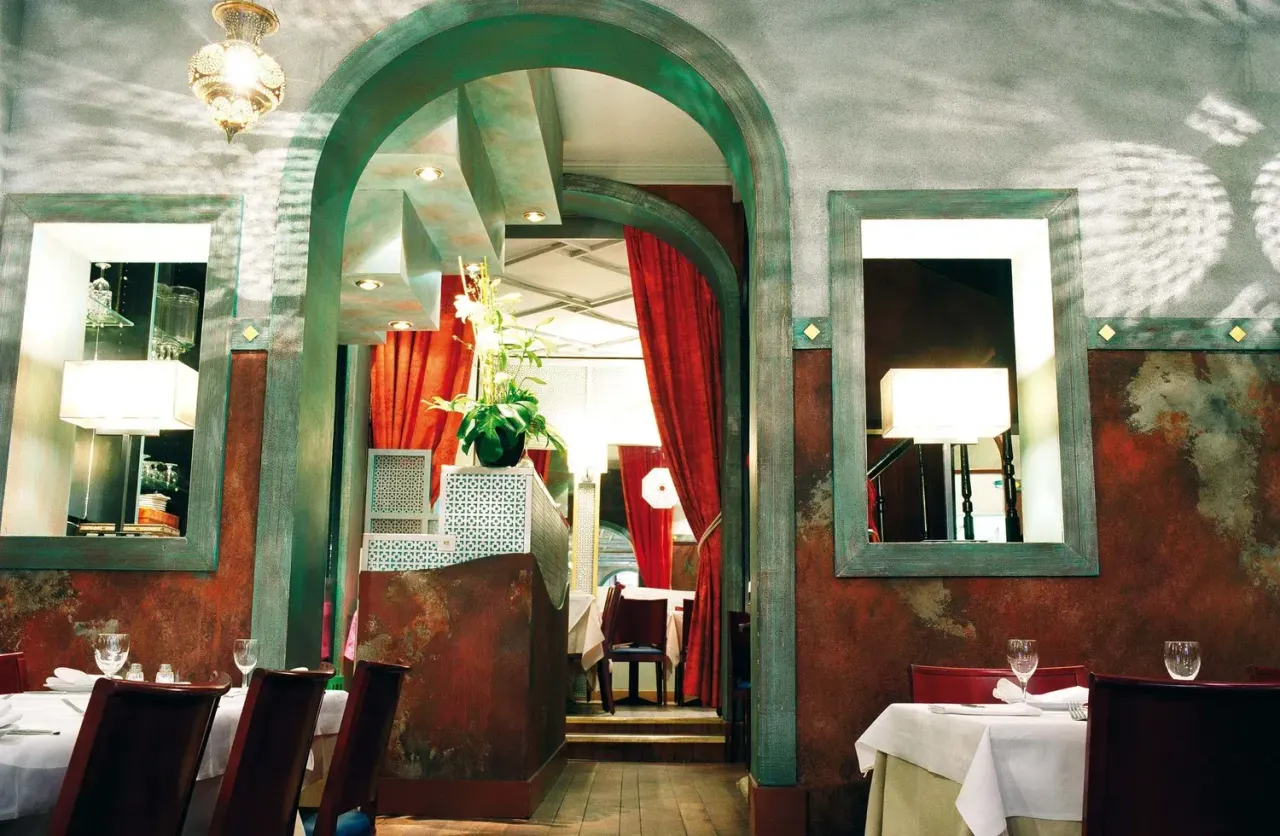 BookNoFees: Restaurante – Al Barmaki – Brussels – El barbero, foto 1
