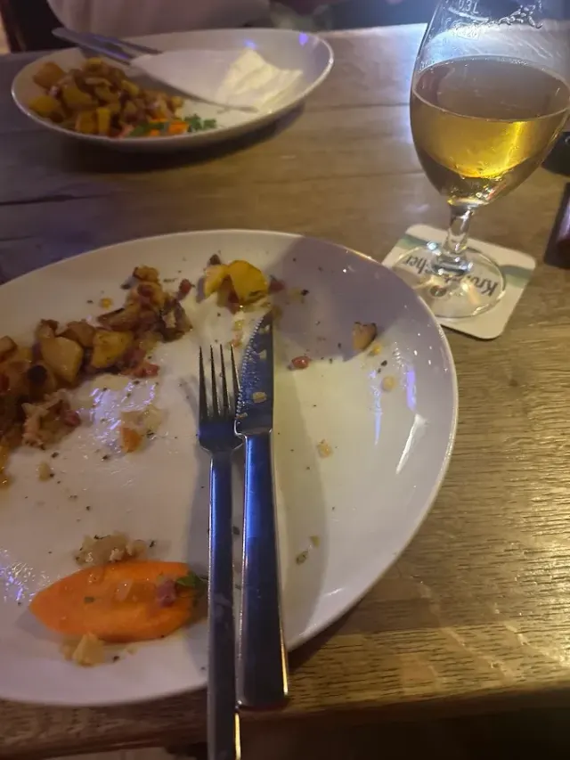 BookNoFees: Restaurante – Die Keule - Schwertes Esskneipe – Schwerte – «La Maza» - Taberna de Schwertes, foto 2